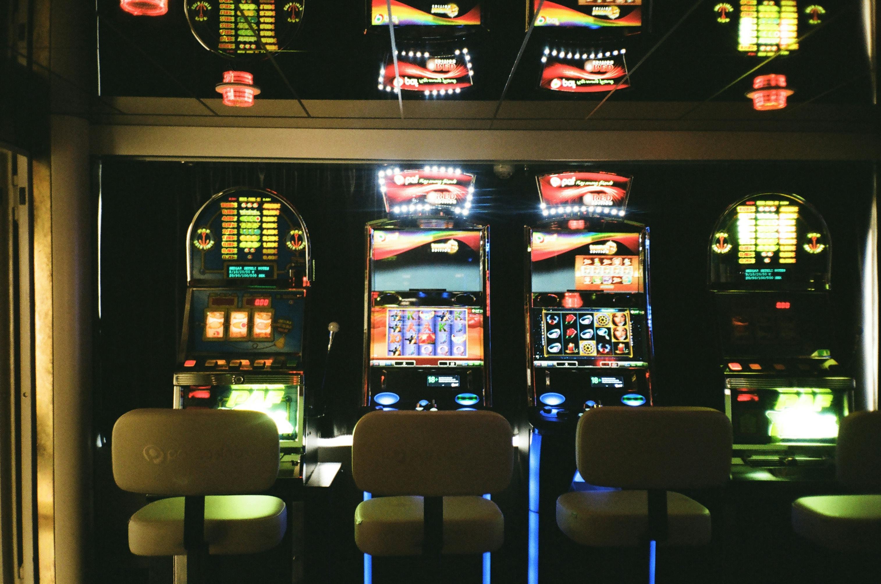 813 bet